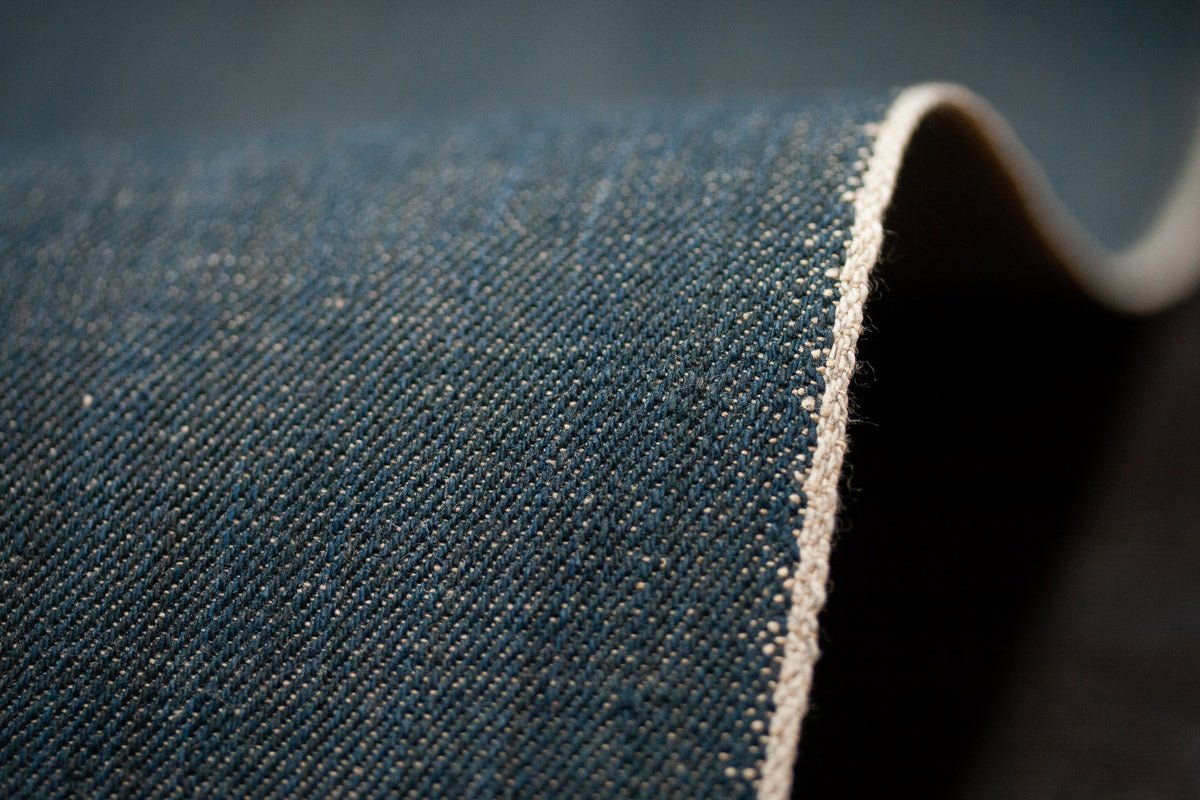 S-015 - 13 oz - antique blue selvage denim