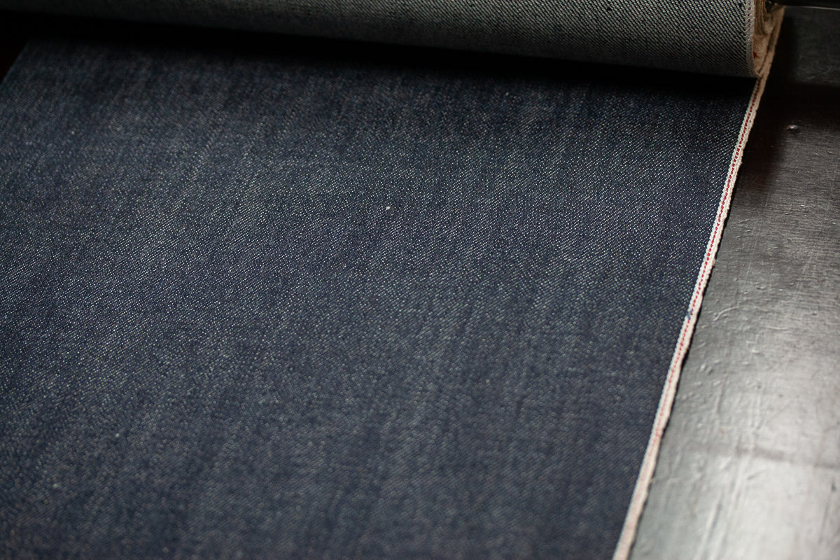 S-018 - 11,8 oz - elastic dark indigo selvage denim