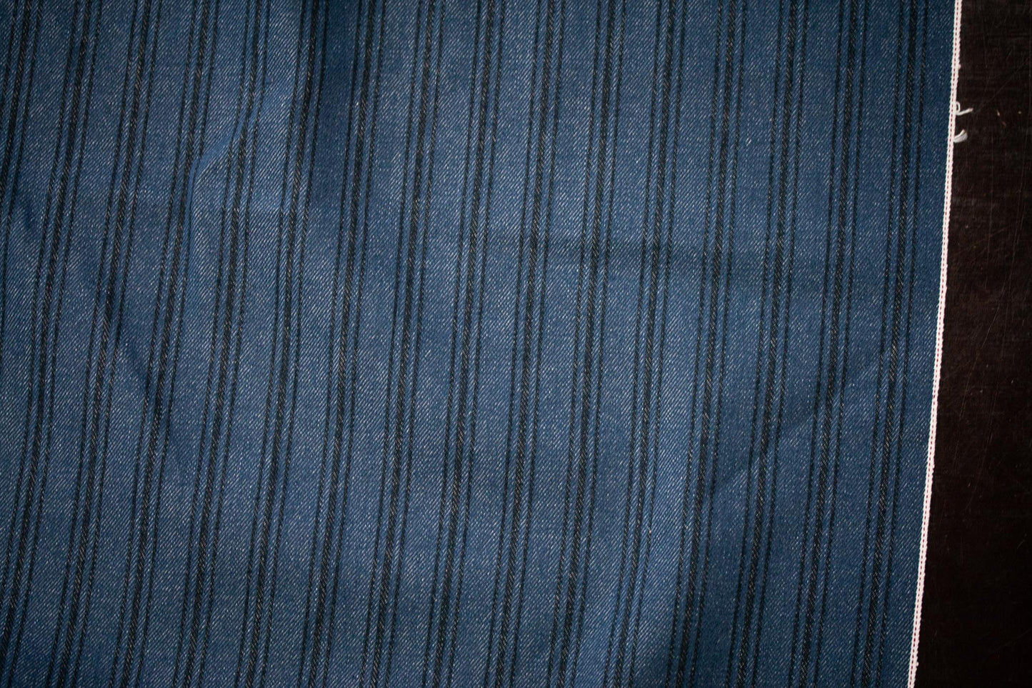 S-041 - 13 oz - striped, antique blue selvage denim