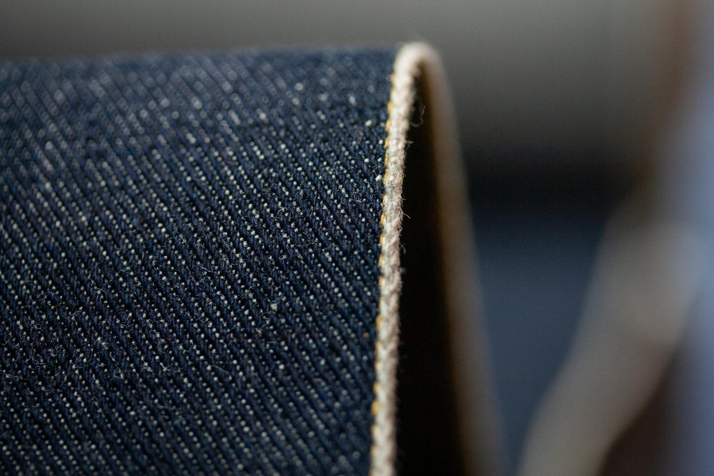 S-035 - 14 oz - natural indigo selvage denim