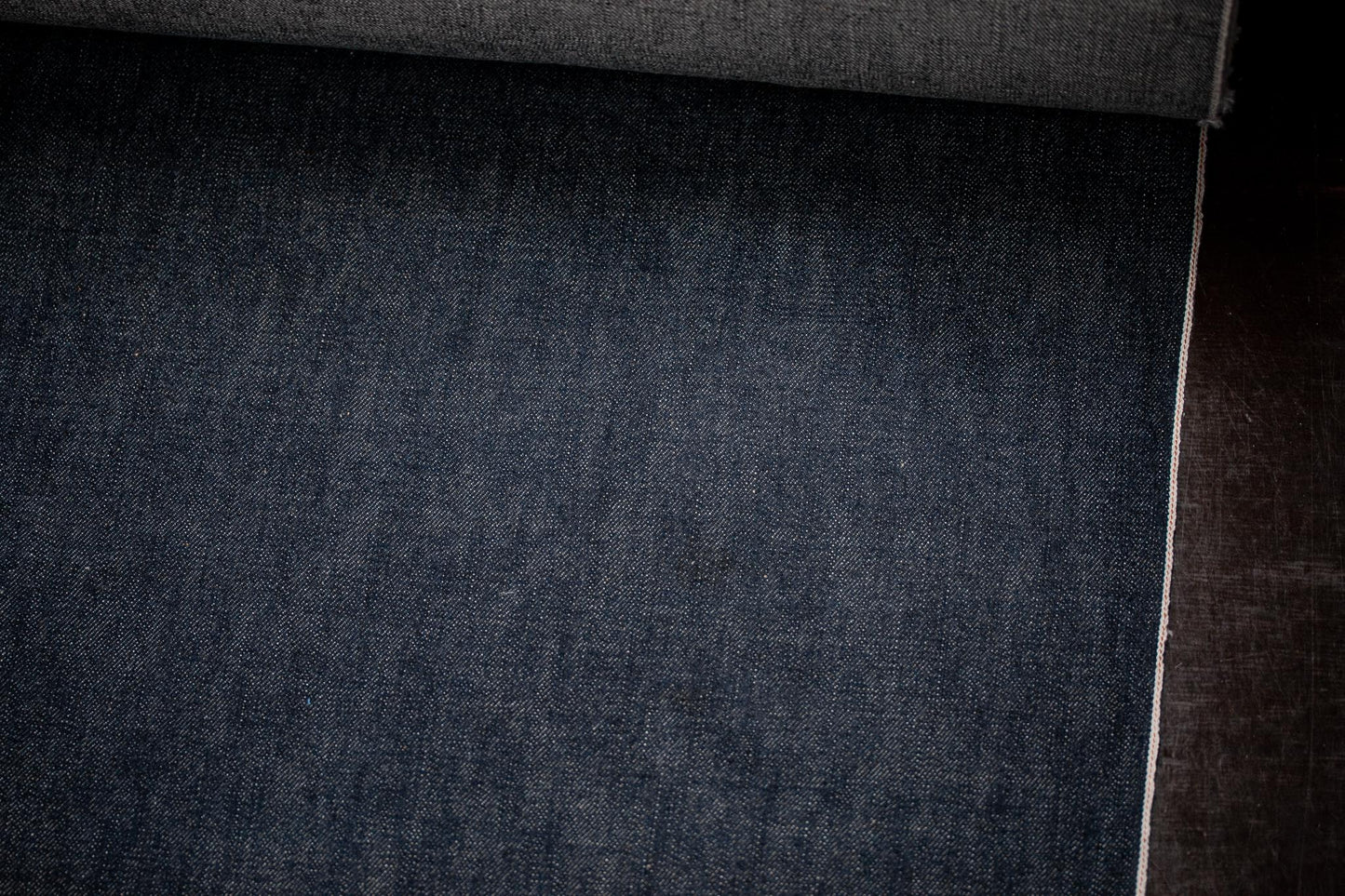 S-061 - 16 oz - indigo selvage denim